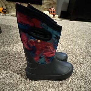 Kids Bogs Neo Classic Youth size 1 great condition